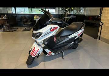 YAMAHA NMAX