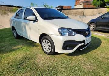 TOYOTA ETIOS