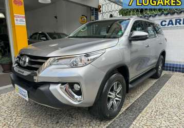 TOYOTA HILUX SW4