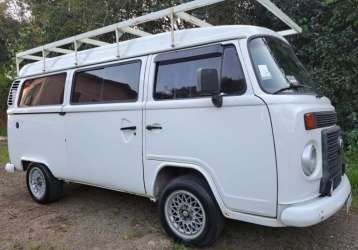 VOLKSWAGEN KOMBI