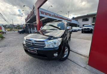 TOYOTA HILUX SW4