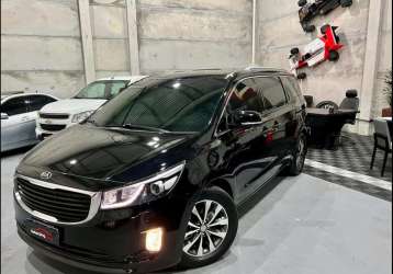 KIA GRAND CARNIVAL