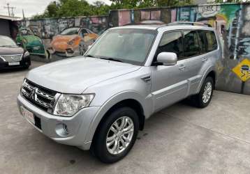 MITSUBISHI PAJERO FULL