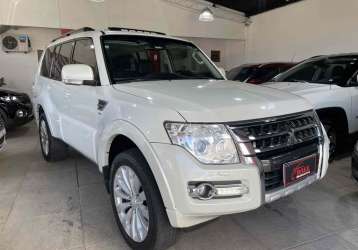 MITSUBISHI PAJERO FULL