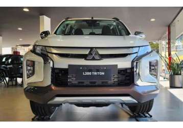 MITSUBISHI L200 TRITON