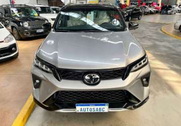 TOYOTA HILUX SW4