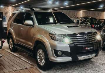 TOYOTA HILUX SW4