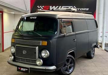 VOLKSWAGEN KOMBI