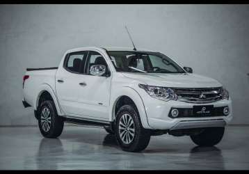 MITSUBISHI L200 TRITON