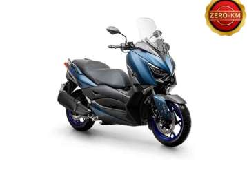 YAMAHA XMAX