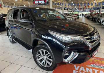 TOYOTA HILUX SW4