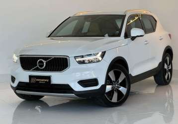 VOLVO XC 40