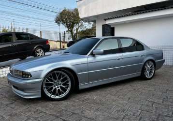 BMW 740i