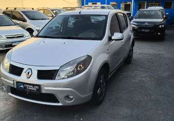 RENAULT SANDERO