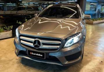 MERCEDES-BENZ GLA 250