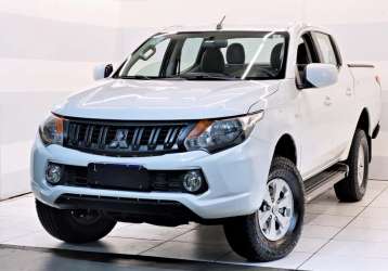 MITSUBISHI L200 TRITON