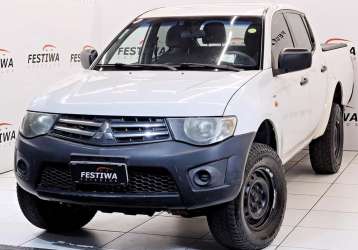 MITSUBISHI L200 TRITON