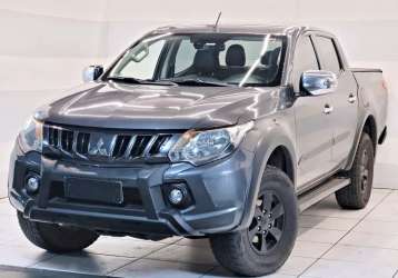 MITSUBISHI L200 TRITON