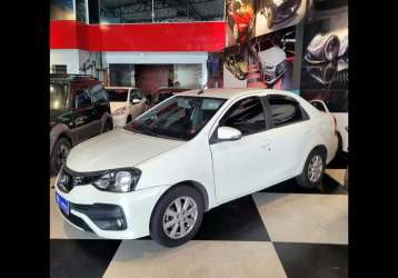 TOYOTA ETIOS