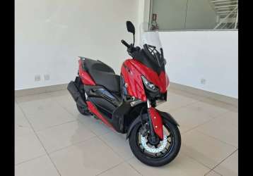 YAMAHA XMAX