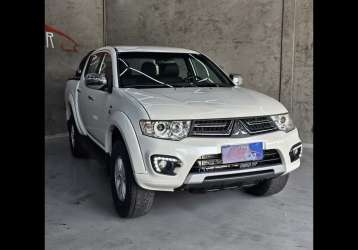 MITSUBISHI L200 TRITON