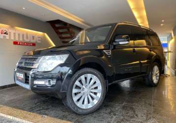 MITSUBISHI PAJERO FULL