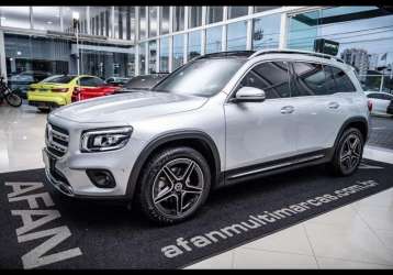 MERCEDES-BENZ GLB 200