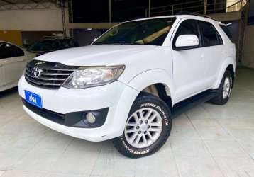 TOYOTA HILUX SW4