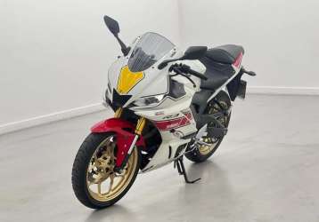 YAMAHA YZF