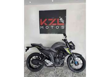 YAMAHA FAZER