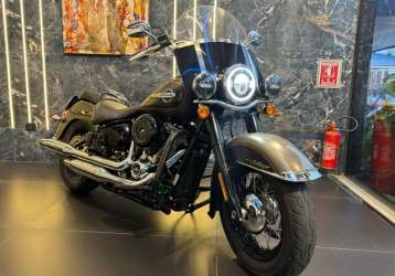 HARLEY-DAVIDSON HERITAGE