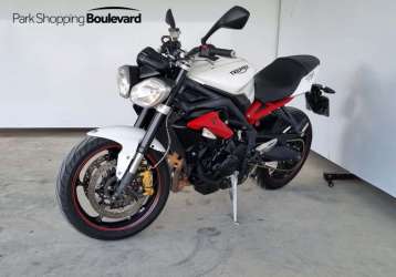 TRIUMPH STREET TRIPLE