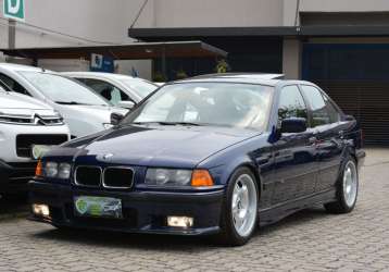 BMW 325i