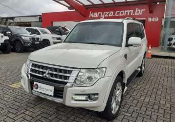 MITSUBISHI PAJERO FULL