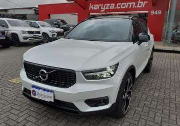 VOLVO XC 40