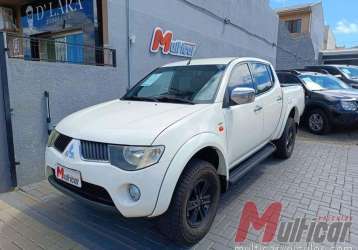 MITSUBISHI L200 TRITON