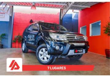 TOYOTA HILUX SW4