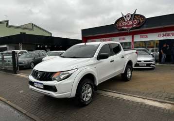 MITSUBISHI L200 TRITON