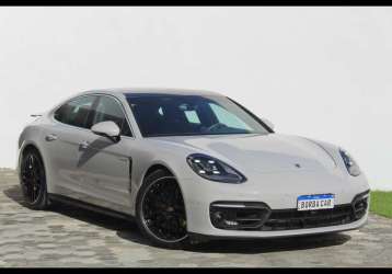 PORSCHE PANAMERA 4