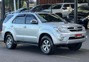 TOYOTA HILUX SW4