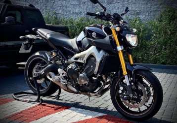 YAMAHA MT-09