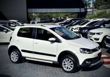 VOLKSWAGEN CROSSFOX