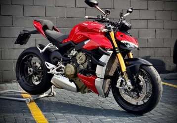 DUCATI STREETFIGHTER