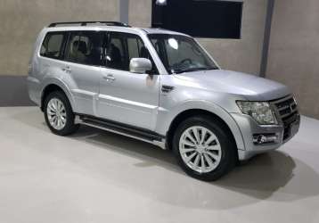 MITSUBISHI PAJERO FULL