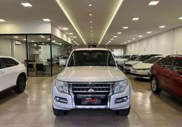 MITSUBISHI PAJERO FULL