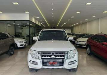 MITSUBISHI PAJERO FULL