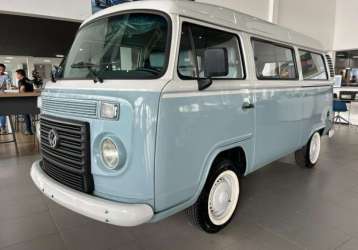 VOLKSWAGEN KOMBI