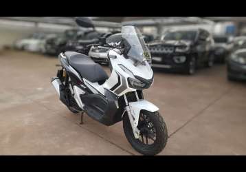 HONDA ADV