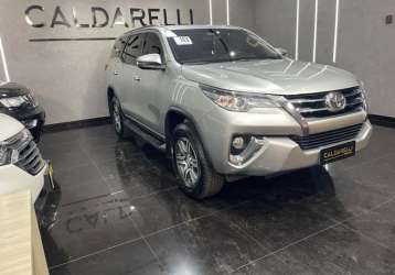 TOYOTA HILUX SW4