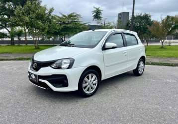 TOYOTA ETIOS